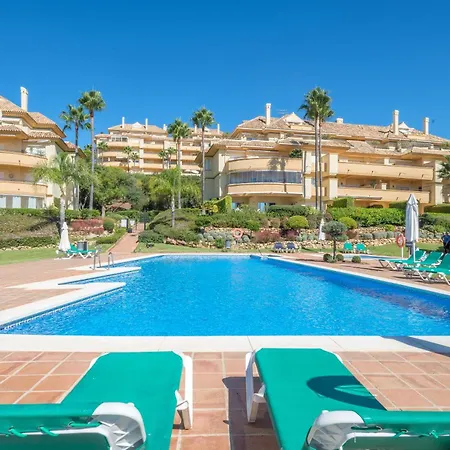 Elveria Hills Excellent Views Apartment